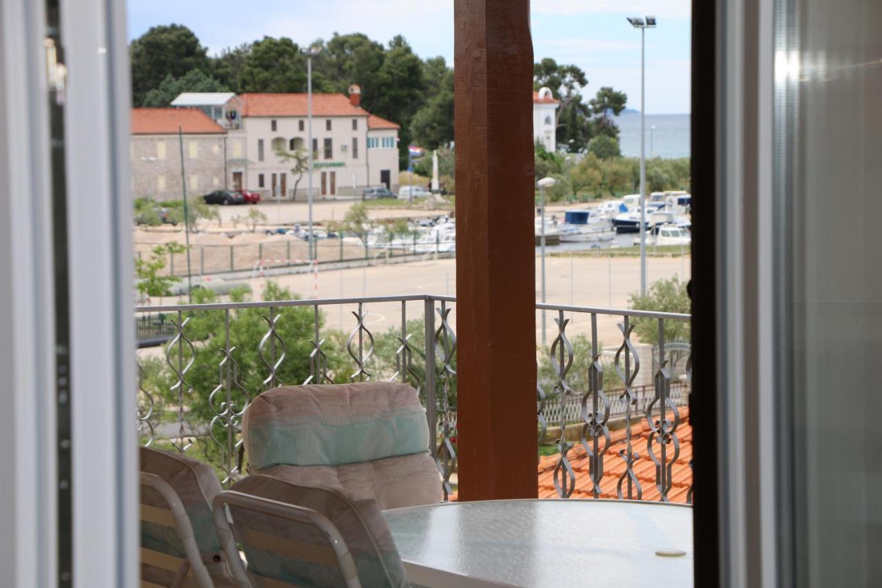Apartment Grgas-Tucilo Zablace Exterior photo